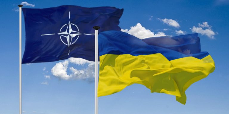Ukrajina, NATO, vlajky