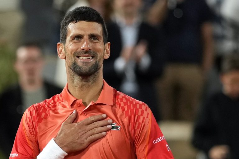srbský tenista Novak Djokovič víťazstvo oslava